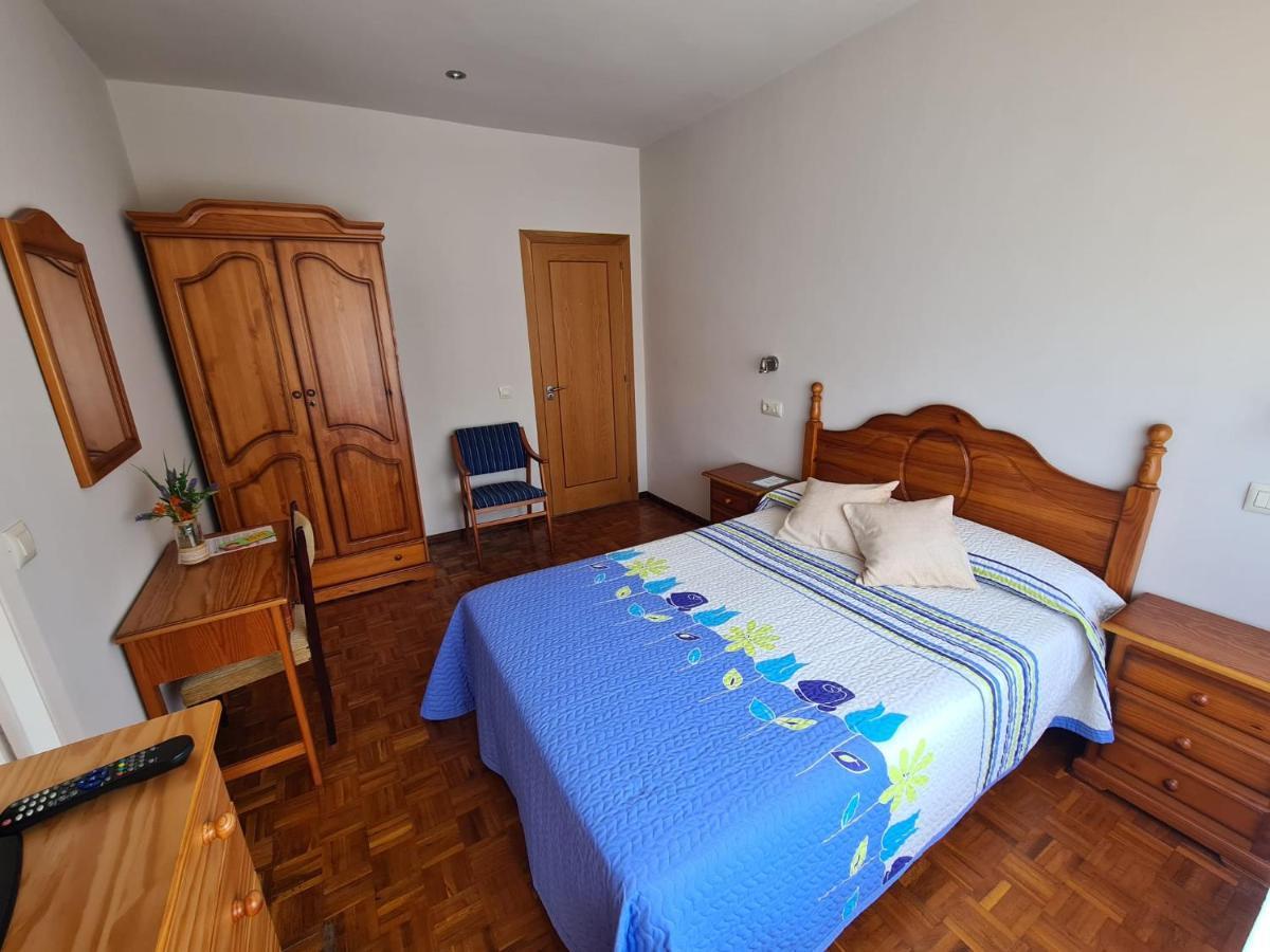 Hostal Playa Atlantica * Louro