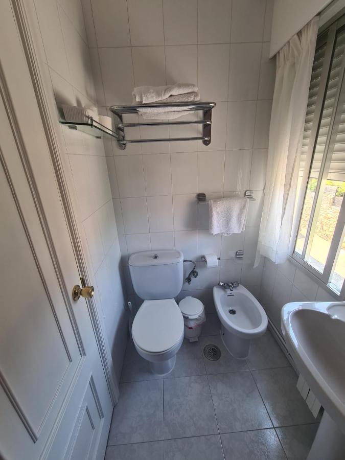 Hostal Playa Atlantica * Louro
